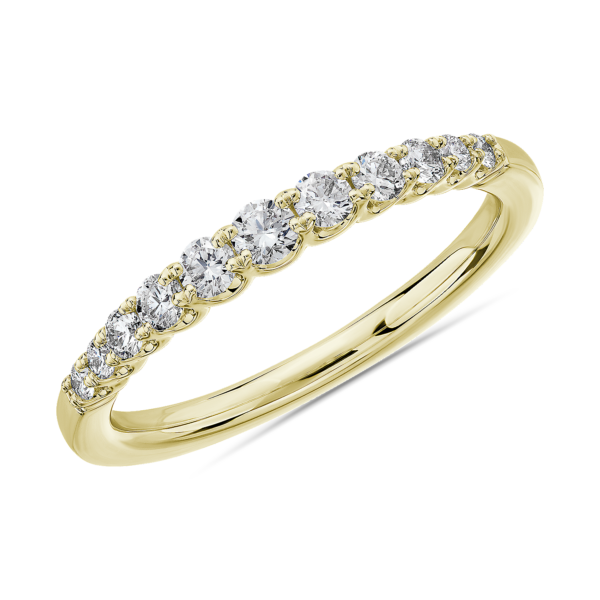 Selene Graduated Diamond Anniversary Ring in 14k Yellow Gold (1/3 ct. tw.)